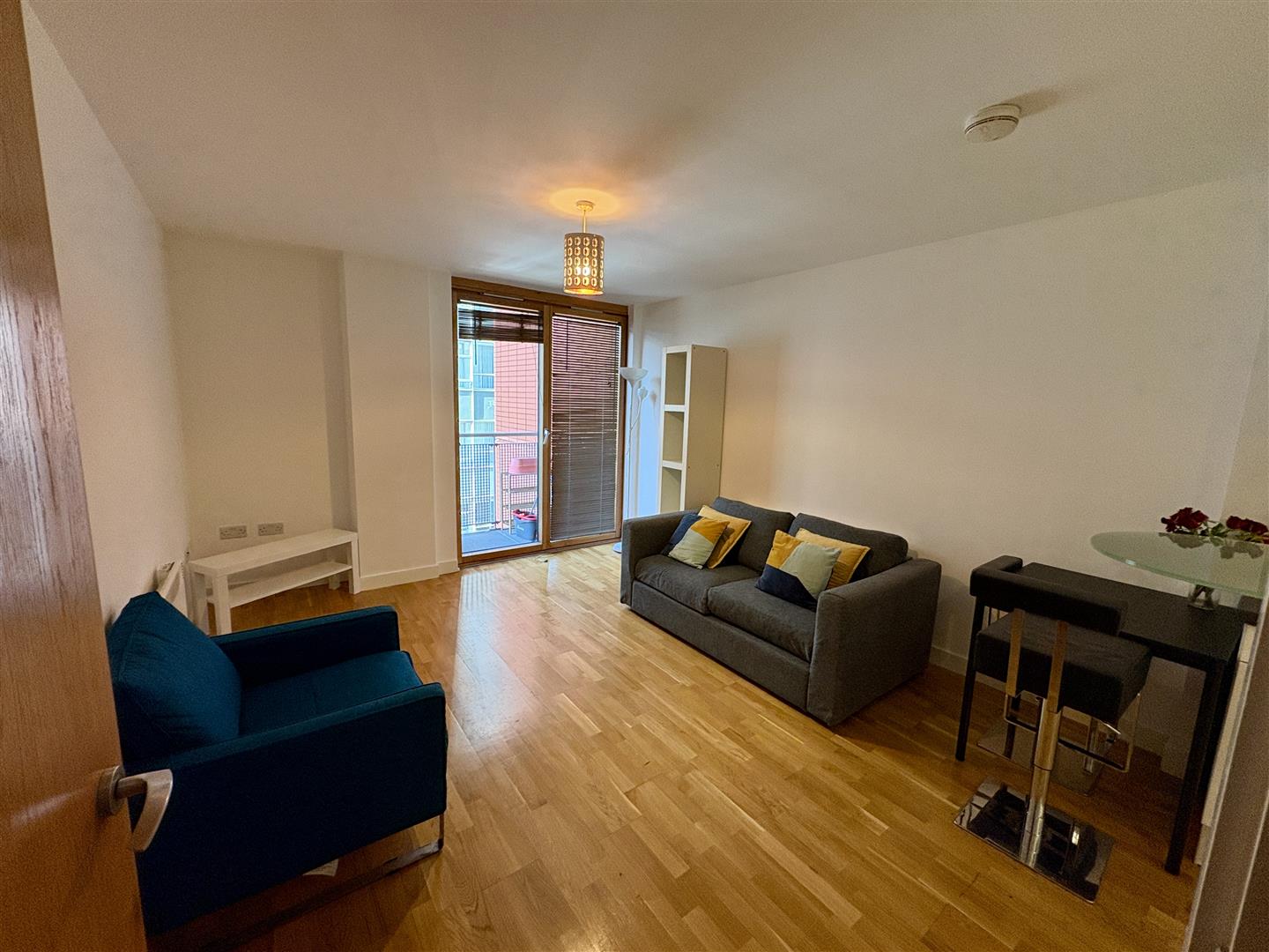 An immaculate apartment in the Bauhaus — photo 2